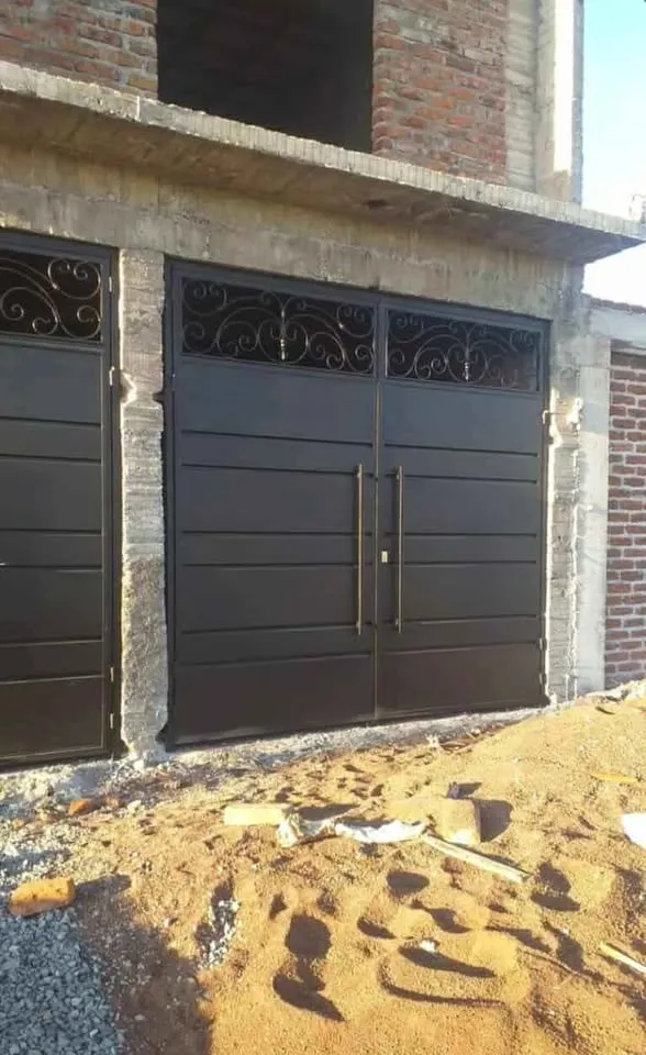 Herrero de portones en Tijuana