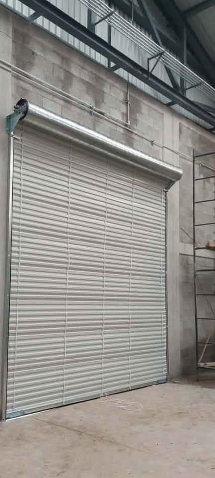 mantenimiento de cortinas metálicas en Tijuana