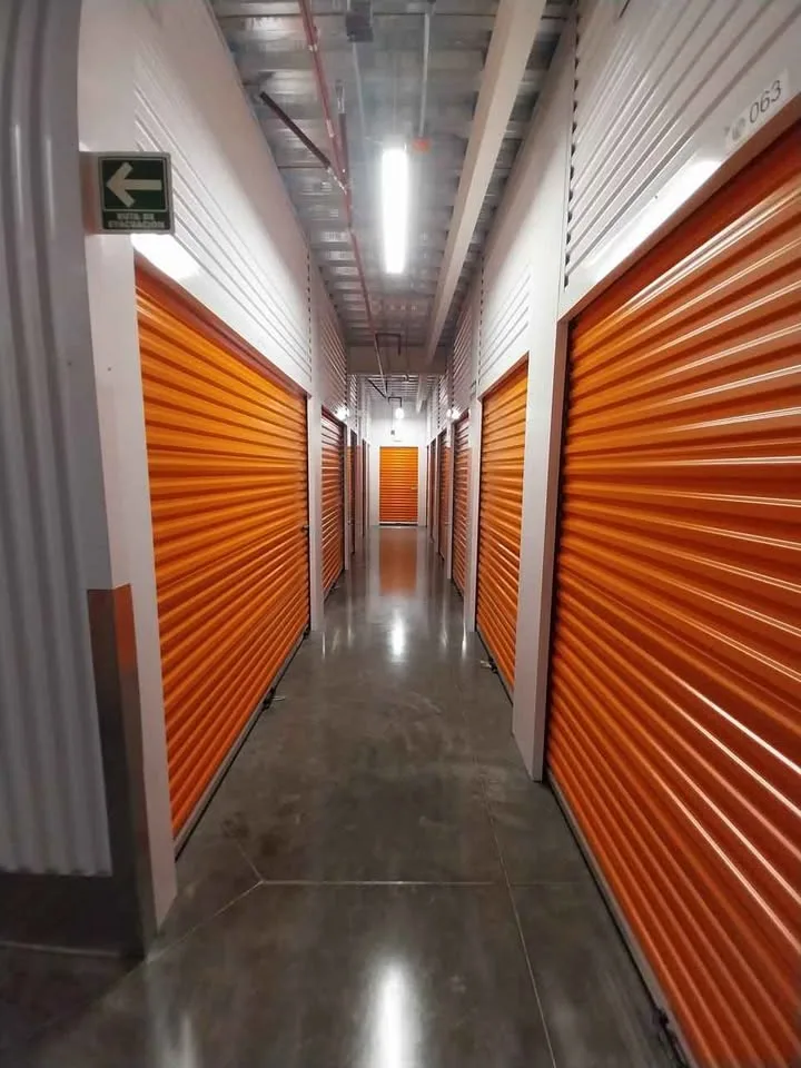 reparación de cortinas metálicas en Tijuana